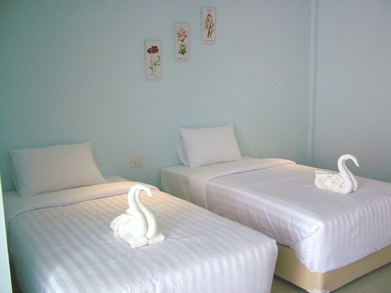Hotel Lake Scene Resort