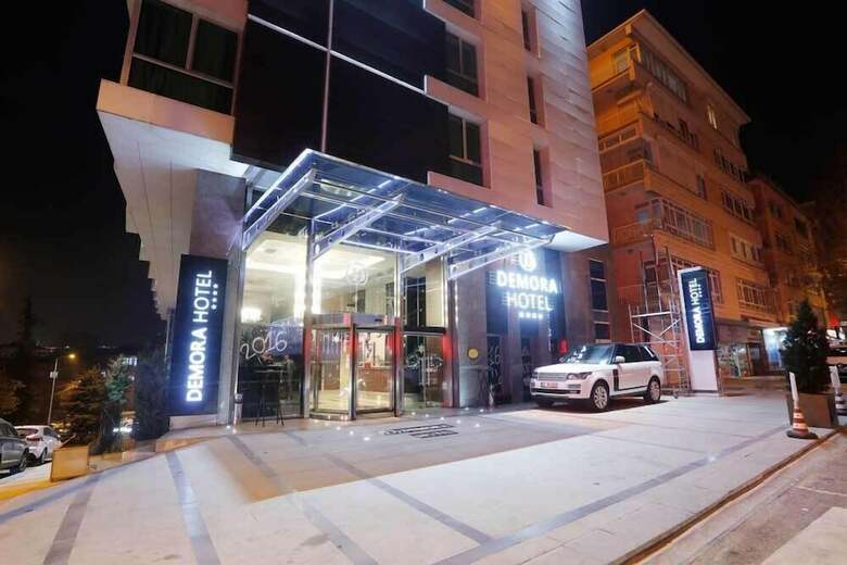 Demora Hotel