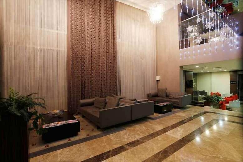 Demora Hotel