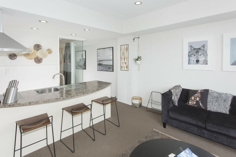 Towny - Central Character Apartment - 2 Bedrooms