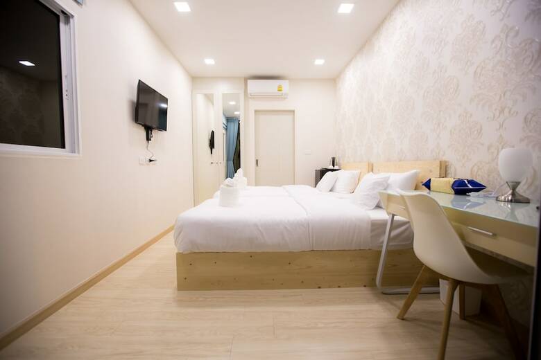 Hotel The Hab Hostel