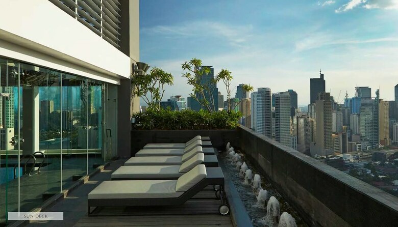 Seven Doors In Gramercy Makati