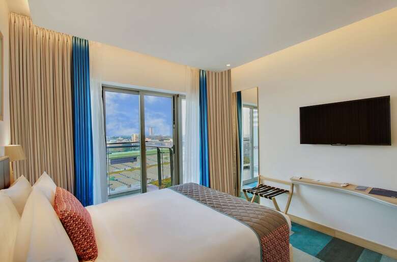 Hotel Holiday Inn Bengaluru Racecourse