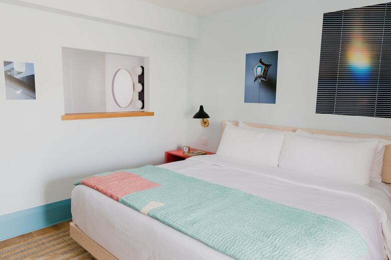 Posada Drake Motor Inn