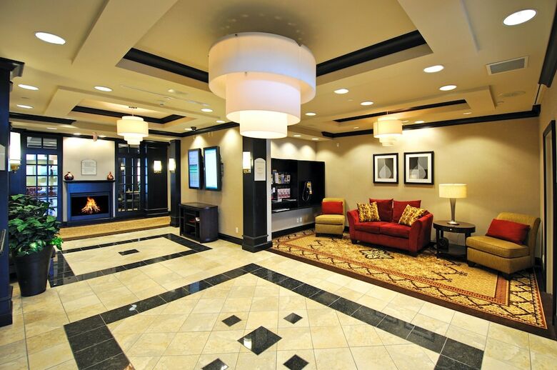 Hotel Holiday Inn Express Halifax Airport