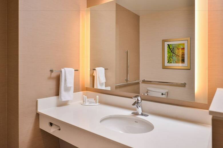 Hotel Fairfield Inn & Suites By Marriott Eugene East/springfield