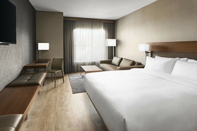 AC Hotel By Marriott Chapel Hill Downtown