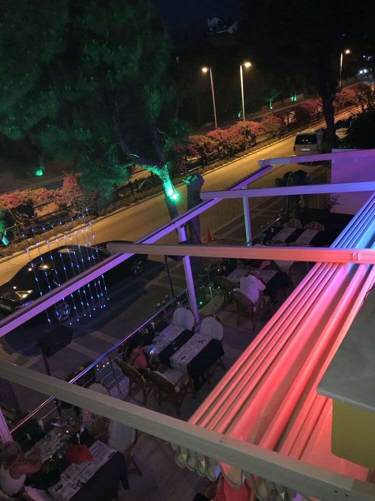 Twenty One Hotel