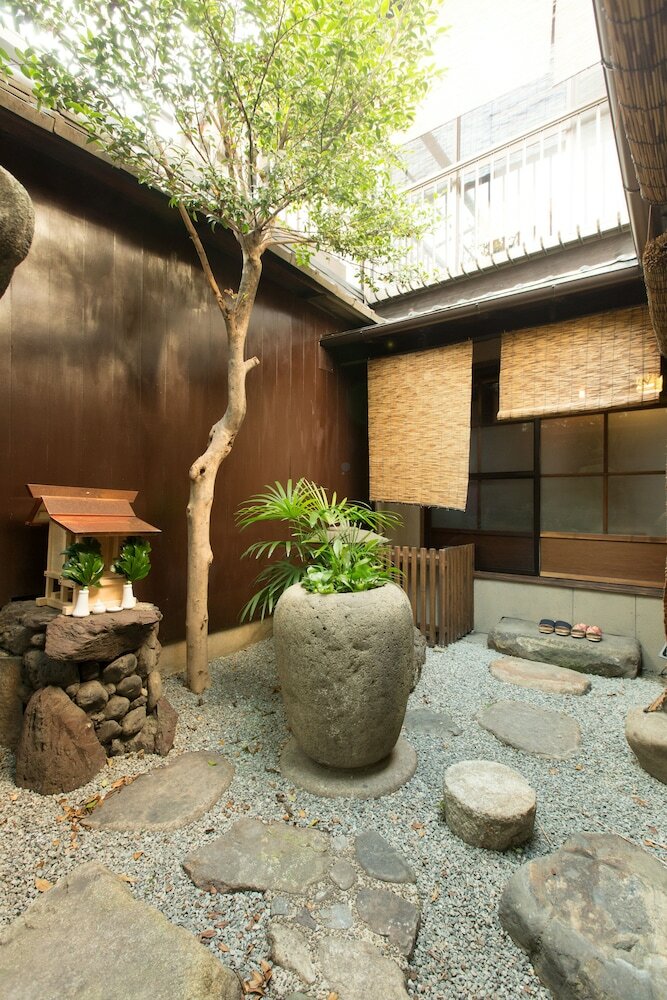 Hostal Guest House Hachi - Hostel