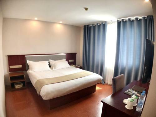 Greentree Alliance Yangzhou Hnajiang Middle Road Libao Square Hotel