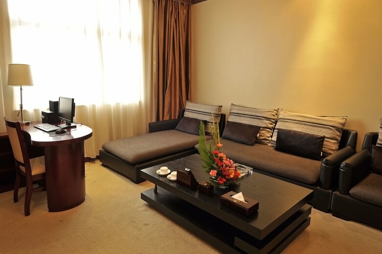 Shangri-la Original Density Hotel