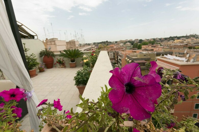 Bed & Breakfast La Duchessa A Roma
