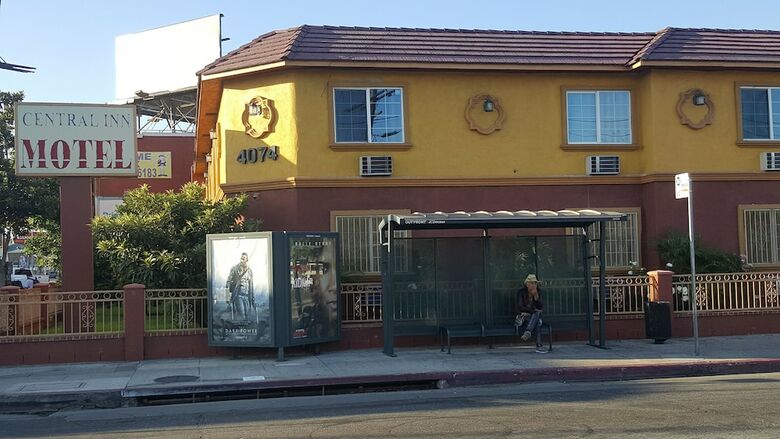 Central Inn Motel On 41 Street