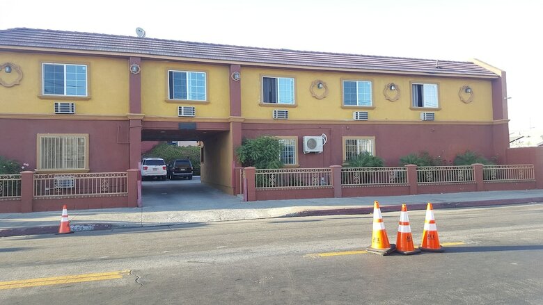 Central Inn Motel On 41 Street