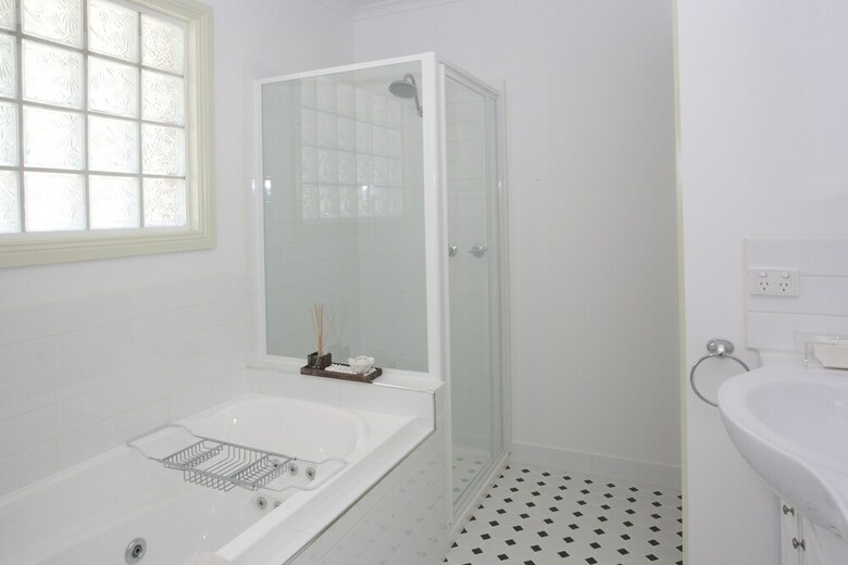 Bed & Breakfast Honeyeater Cottage