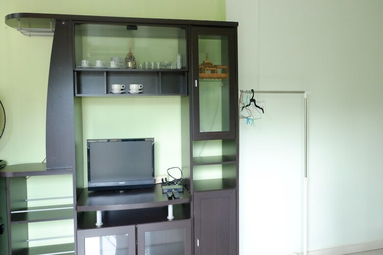 Hotel Chomlay Restaurant & Room For Rent