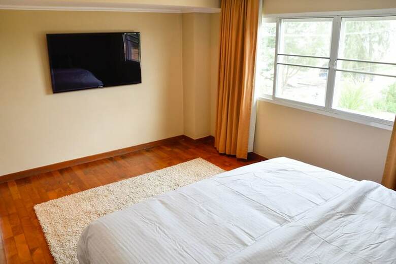 The Beach Palace 2br Luxury Beachfront