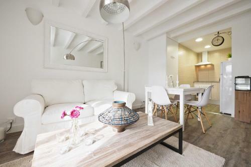 Apartamentos The White Flats Sant Antoni