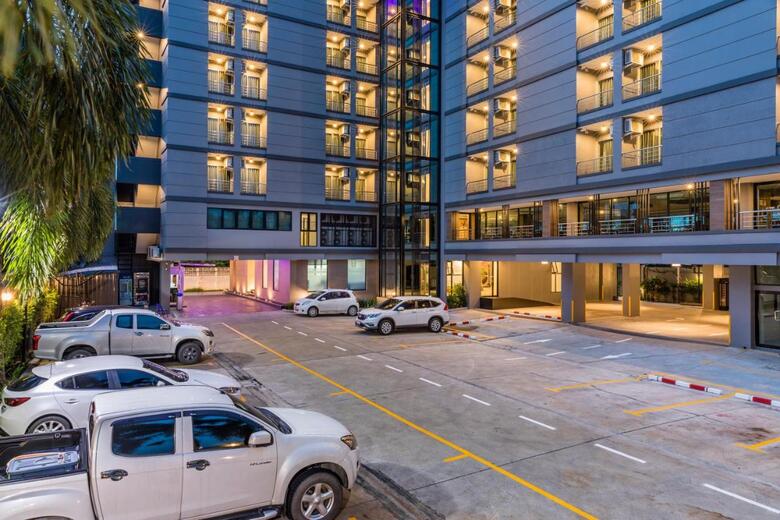 Livotel Hotel Hua Mak Bangkok