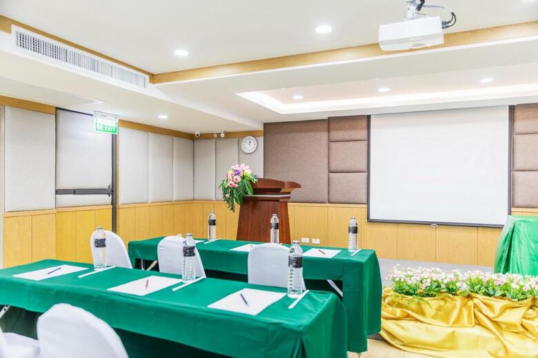 Livotel Hotel Hua Mak Bangkok