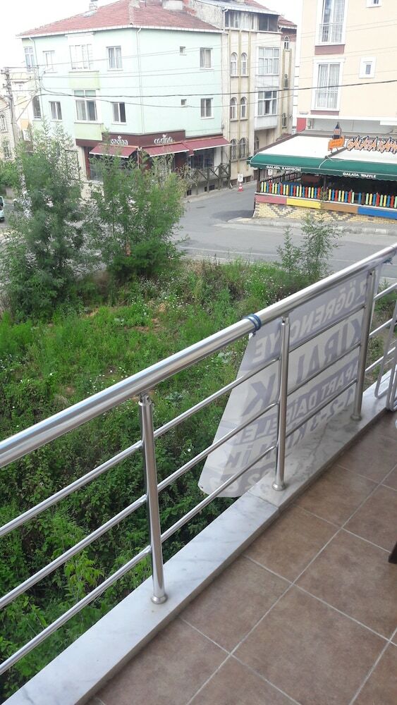 Karabina Eyl�l Apart