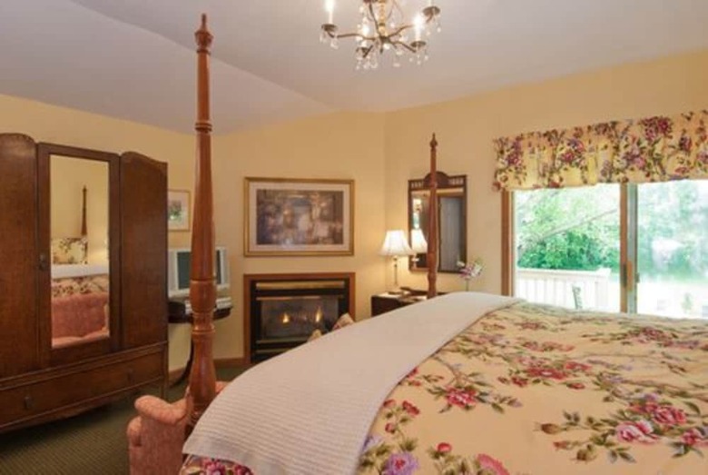 Bed & Breakfast Inn At Ellis River