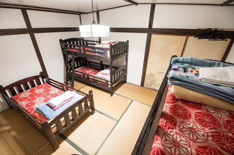 Hostal Sansan -cafe And Bar & Backpackers-
