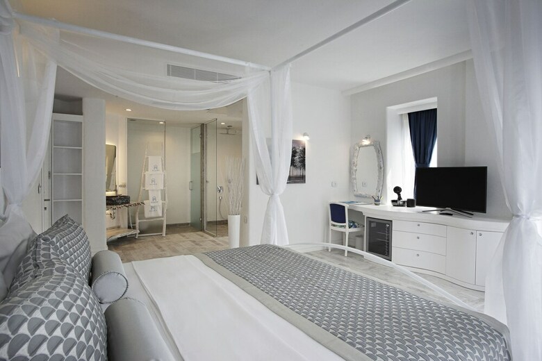 Alley Prime Hotel