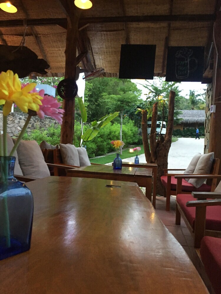 Hostal Langchia Home