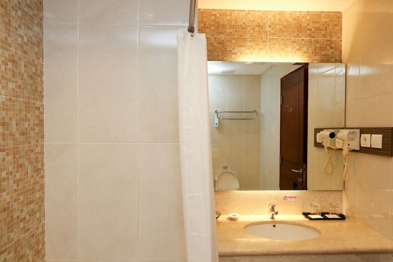 Hotel The 1o1 Malang Oj
