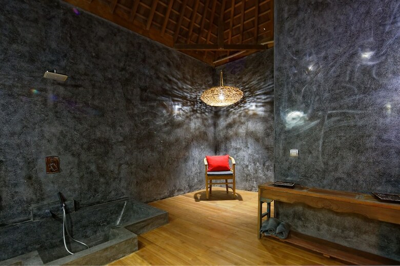 Secret River Villa