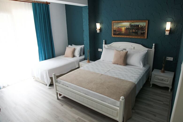 Ala�at? 716 Butik Hotel