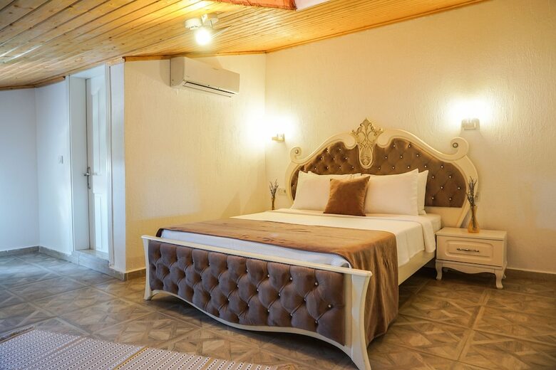 Ala�at? 716 Butik Hotel