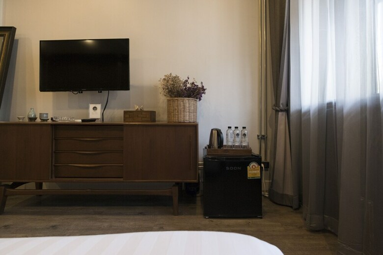 Iron32 Hotel