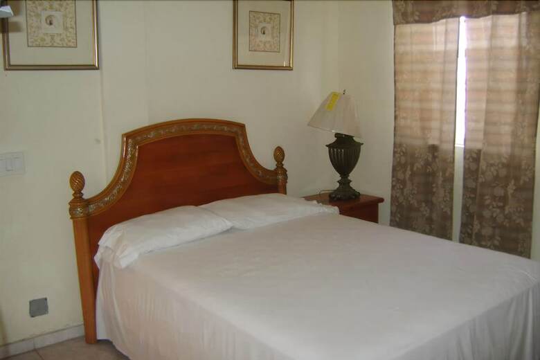 Caribbean Hotel Cayes