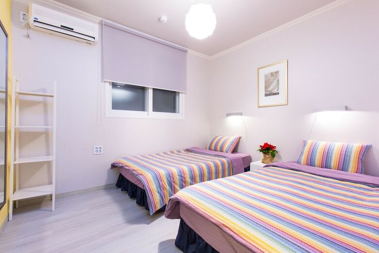 Hostal Oh! Blue Guesthouse - Hostel
