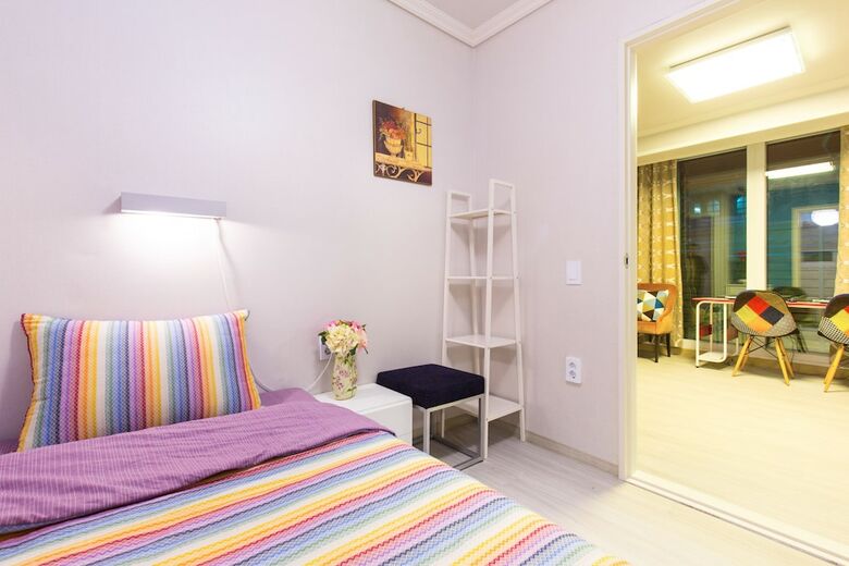 Hostal Oh! Blue Guesthouse - Hostel