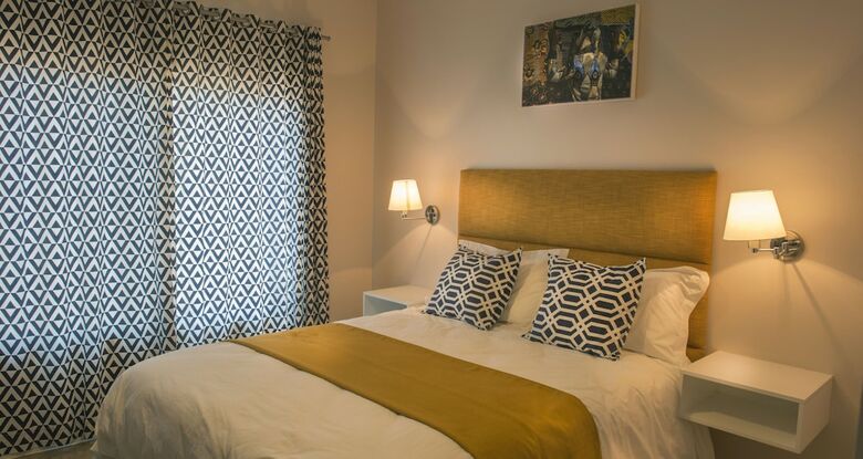 The Urban Hotel