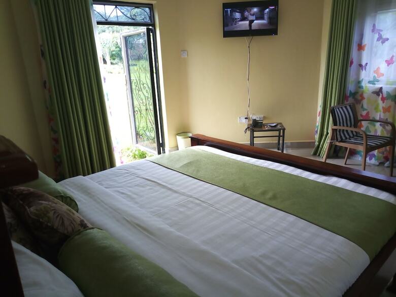 Hotel Philo Leisure Gardens