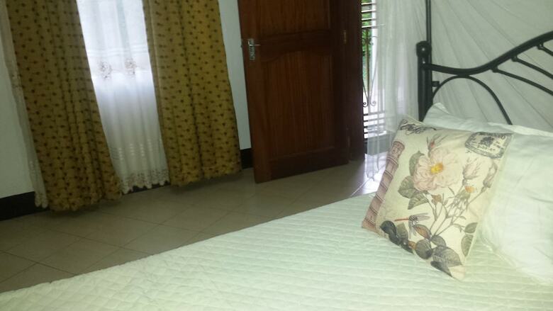 Hotel Philo Leisure Gardens