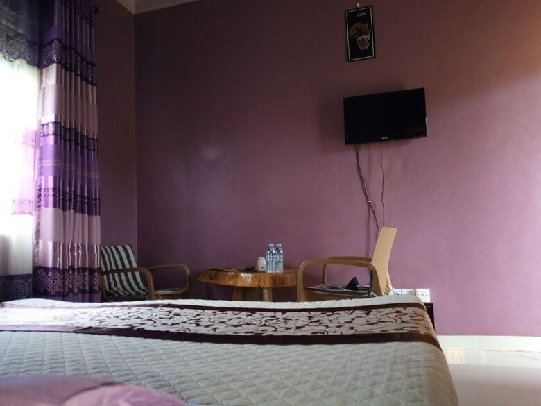 Hotel Philo Leisure Gardens
