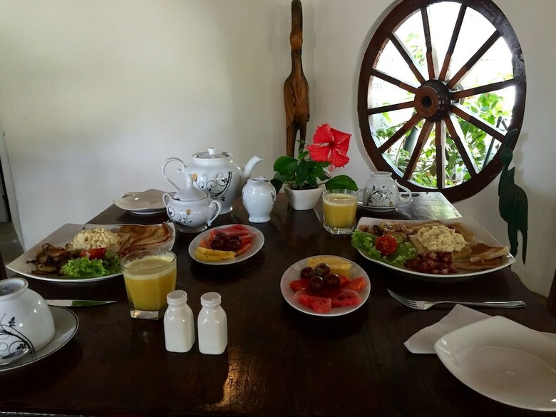 Hotel Hangout Habarana