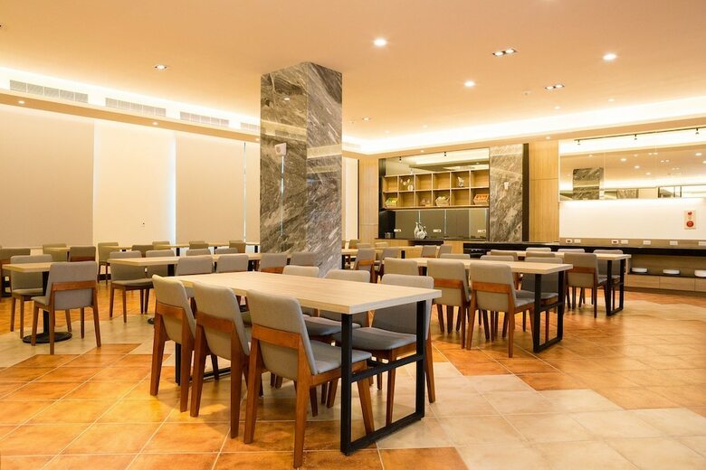 V-hotel Vacation Hotel