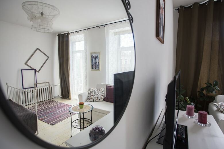 Hotel Tabouret I Chemodan