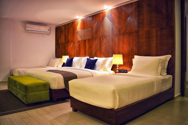 Hotel Triple O Six