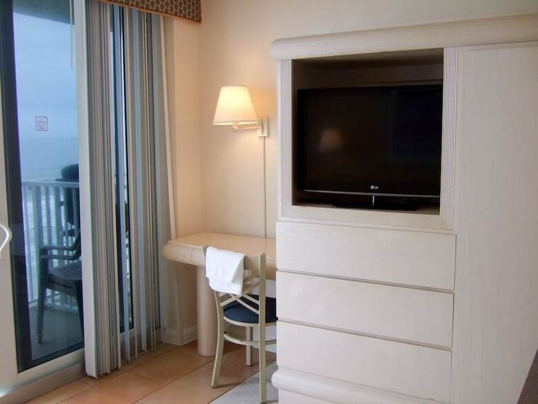 Harbour Beach Oceanfront Resort