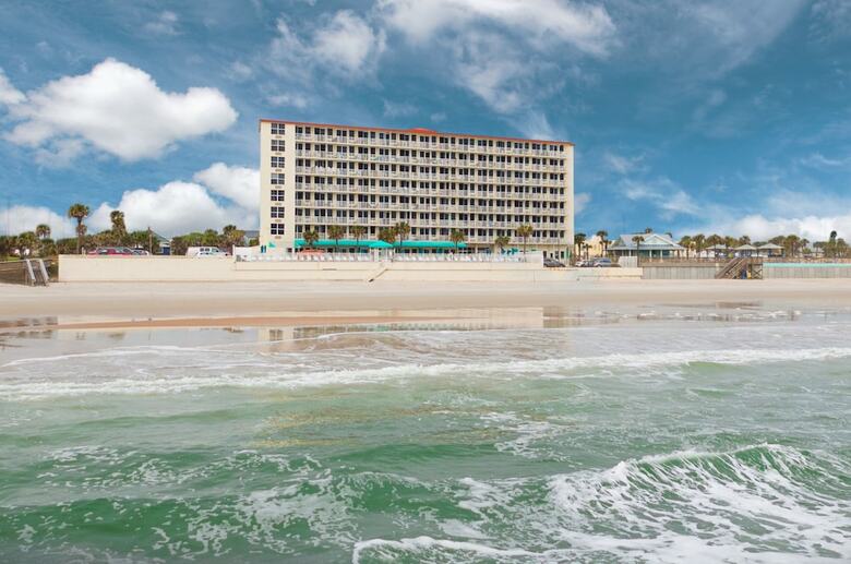 Harbour Beach Oceanfront Resort