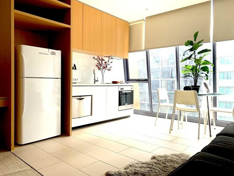 Luxury River Views Apartment