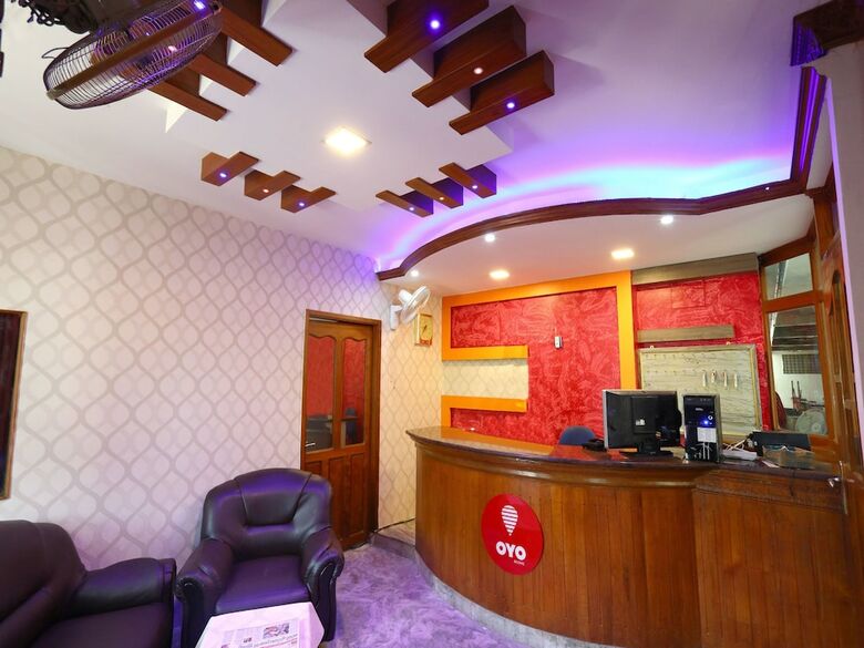 Oyo 8964 Malabar Plaza Hotel