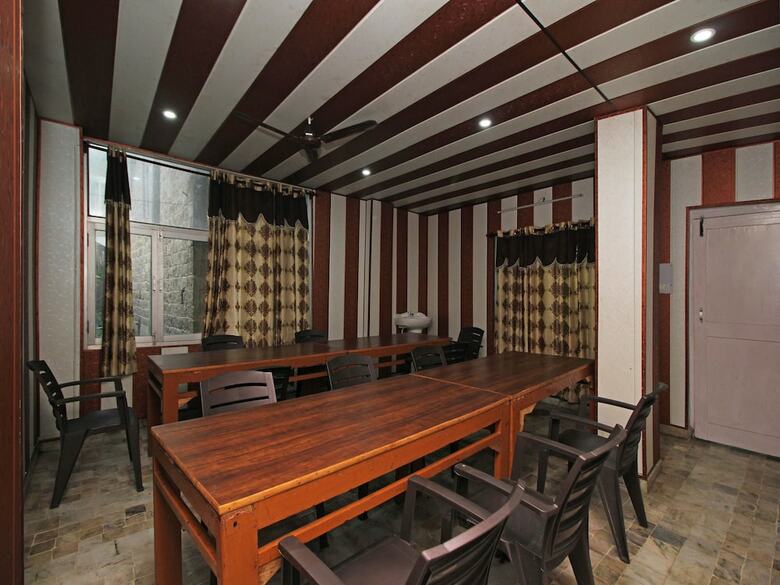 Oyo 7028 Hotel Krishna And Restaurant